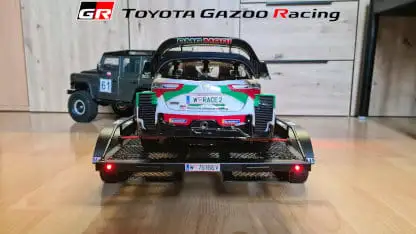 Auto am Anhänger Rückansicht