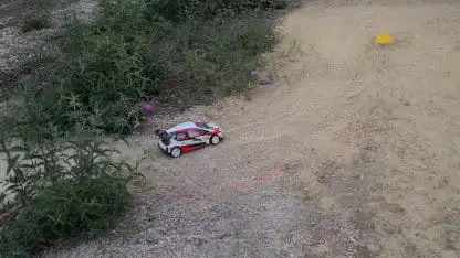 Unterwegs auf Steinen/Sand