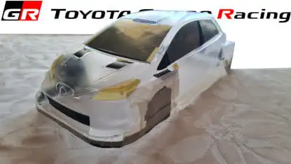 Teile von Karosserie innen schwarz lackiert